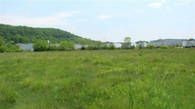 TOWN DR AT CROSSING DR, WILDER, KY 41076, photo 2 of 7