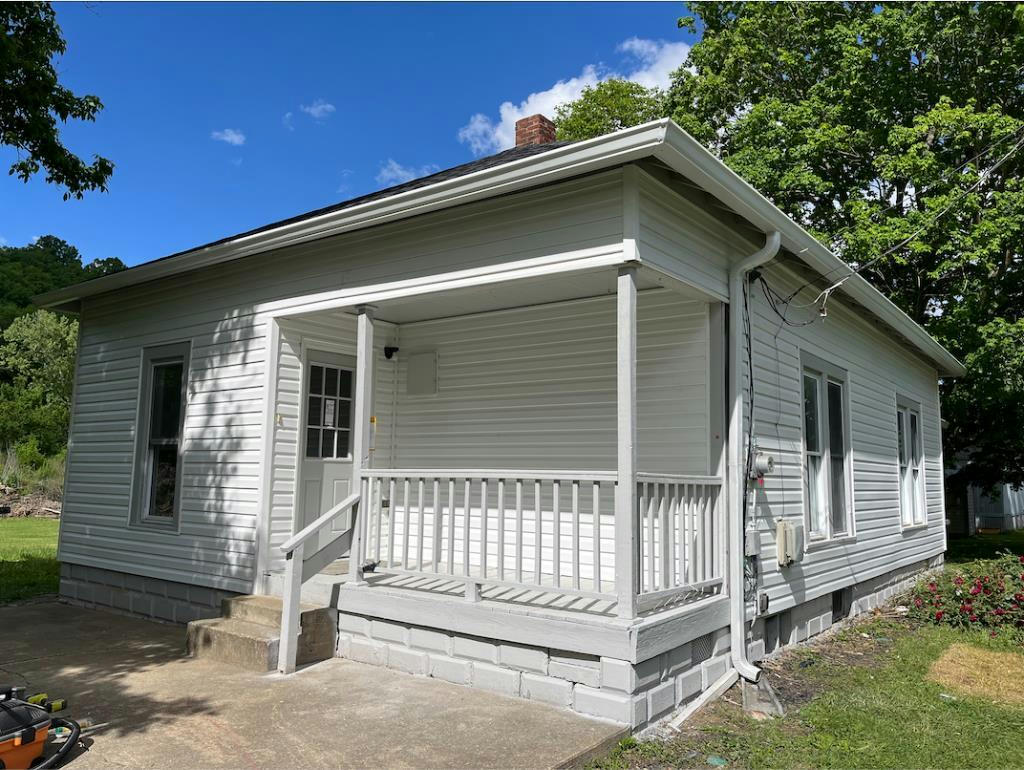 107 ADAMS ST, FALMOUTH, KY 41040, photo 1 of 19